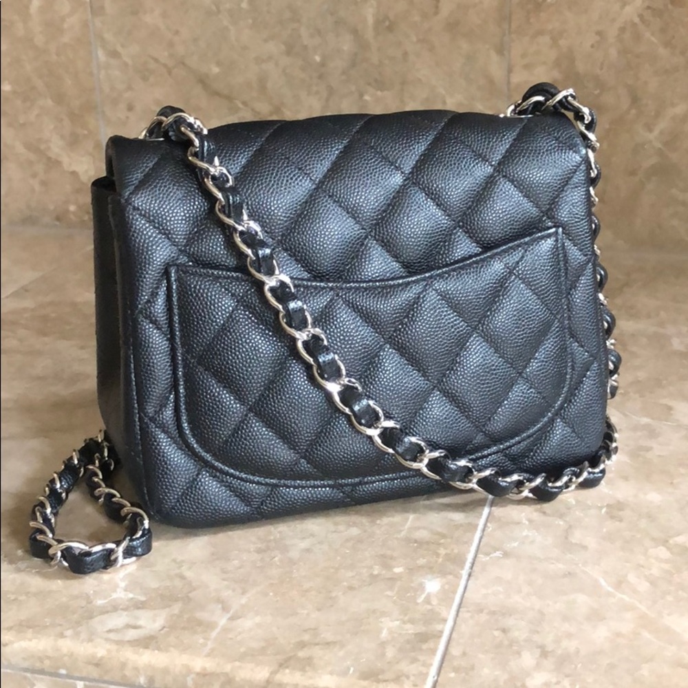 Authentic CHANEL mini square - Picture 3 of 11